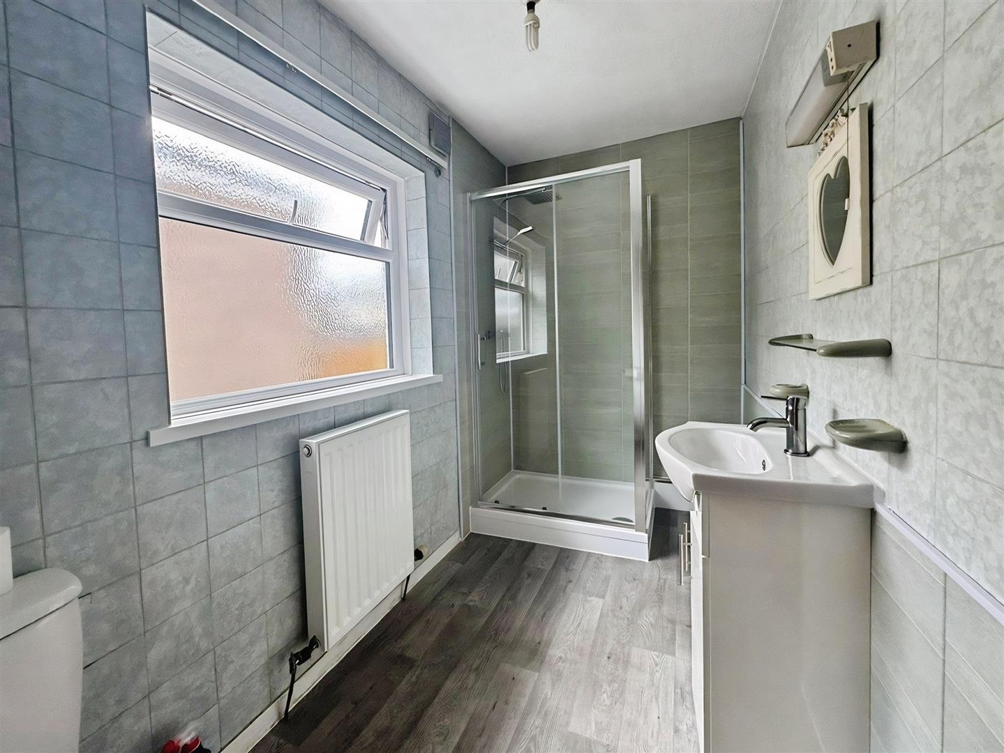 Clydach Road, Morriston, Swansea, SA6 6QH